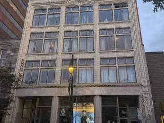 Colocation / 4 rooms apartment · 120 m², Montréal, Rue Clark