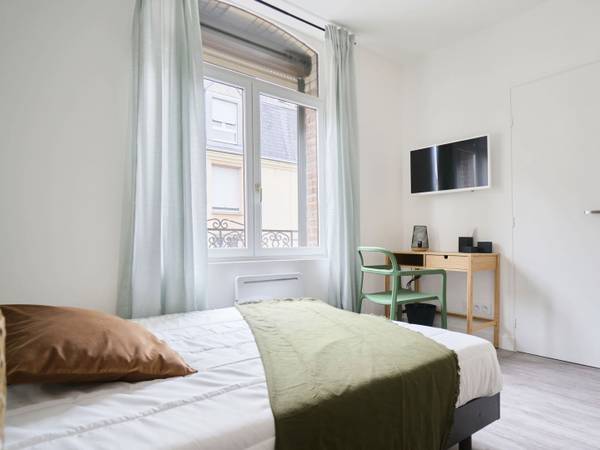 Colocation / Appartement 6 pièces de 102 m², Amiens, Rue de Turenne / Photo 9