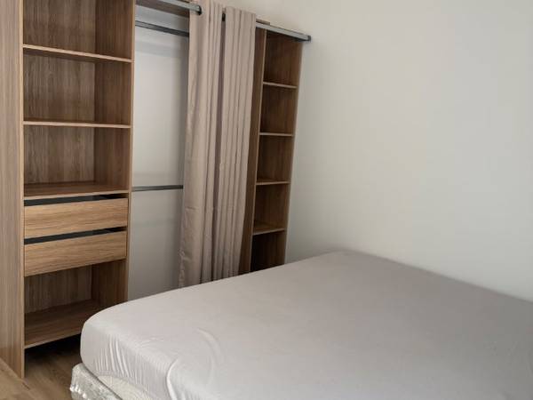 Colocation / Appartement 4 pièces de 74 m², Nîmes, Rue Richelieu / Photo 2