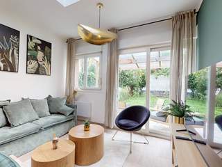 Room in a live-in landlord's home / 1 room house, Lille