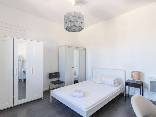 Colocation / Appartement 6 pièces de 100 m², Talence, Rue du Xiv Juillet / Photo 6