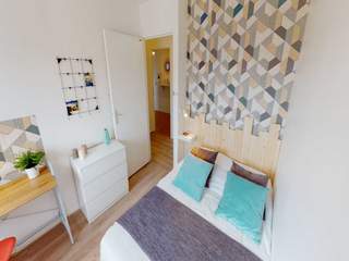 Colocation / Appartement 3 pièces de 80 m², Paris, Place de la Montagne du Goulet