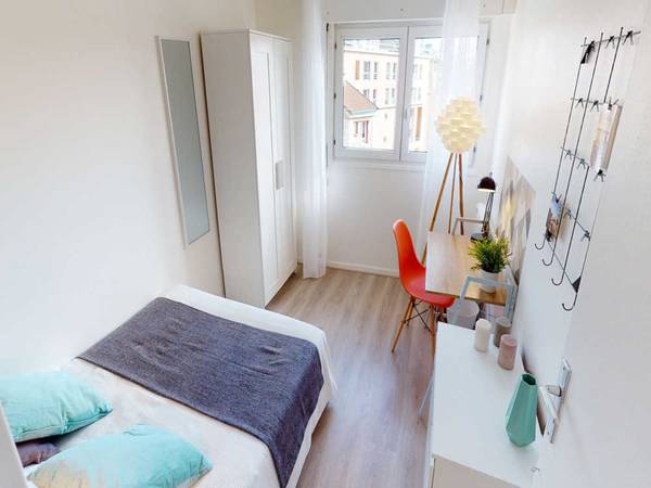 Colocation / Appartement 3 pièces de 80 m², Paris, Place de la Montagne du Goulet / Photo 2