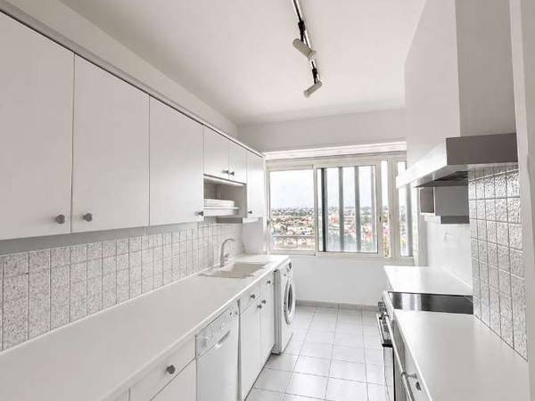 Flatsharing / 5-bedroom flat · 86 m², Mérignac, Rue Winston Churchill / Photo 2