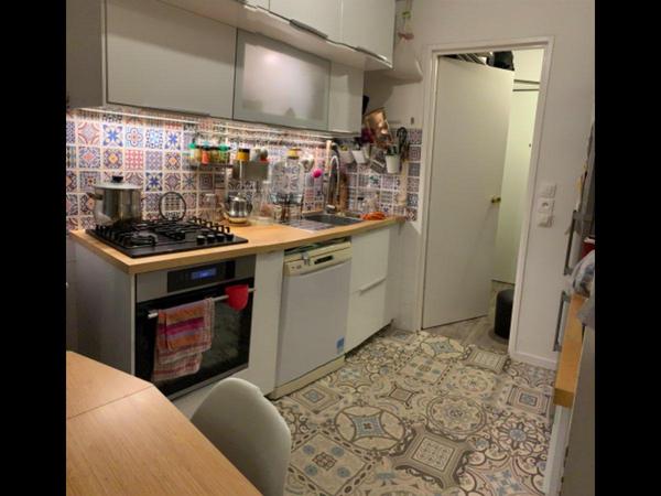 Chambre chez l'habitant / Appartement 5 pièces de 99 m², Paris, Rue de Charonne / Photo 2