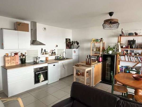 Sous-location / Appartement 2 pièces de 60 m², Grenoble, Rue Marx Dormoy / Photo 2