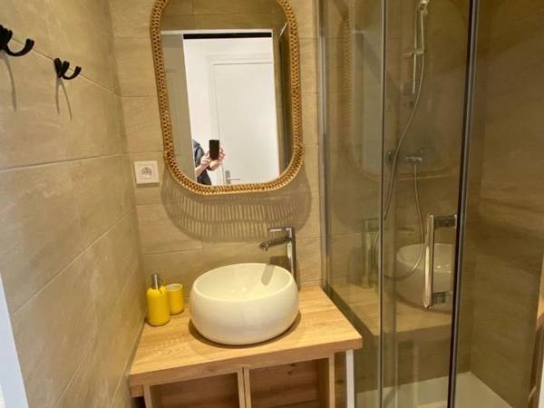 Colocation / Appartement 5 pièces de 90 m², Lyon, Rue Philippe Fabia / Photo 2