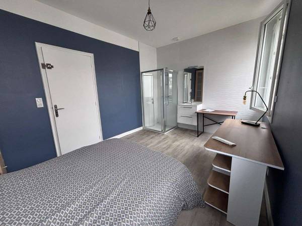 Colocation / Maison 8 pièces de 230 m², Albi, Rue Jules Verne / Photo 2