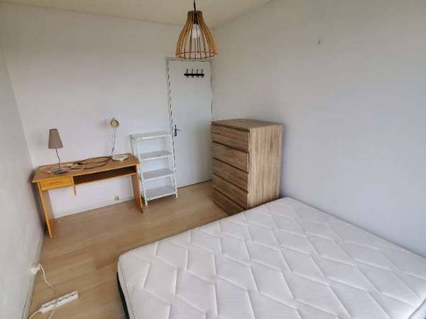 Sous-location / Appartement 4 pièces de 72 m², Toulouse, Rue Paul Decamps / Photo 2