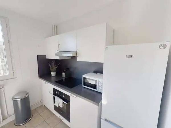 Colocation / Appartement 6 pièces de 89 m², Courbevoie, Rue Henri Regnault / Photo 9