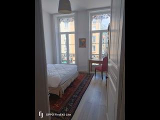 Chambre chez l'habitant / Appartement 5 pièces de 180 m², Grenoble, Place aux Herbes