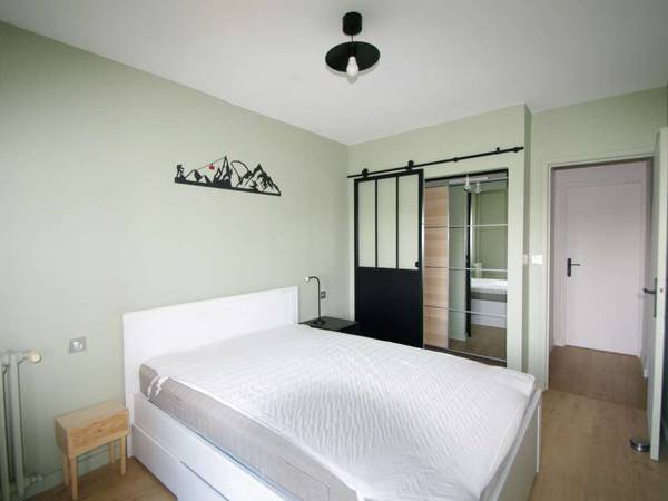 Colocation / Appartement 4 pièces de 90 m², Lyon, Rue Albert Falsan / Photo 2