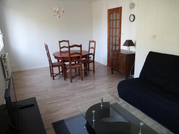 Colocation / Appartement 3 pièces de 65 m², Vénissieux, Rue Louise Michel / Photo 3