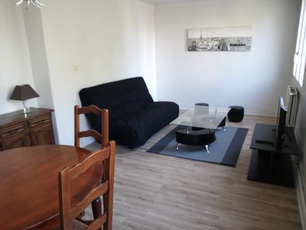 Colocation / Appartement 3 pièces de 65 m², Vénissieux, Rue Louise Michel / Photo 2