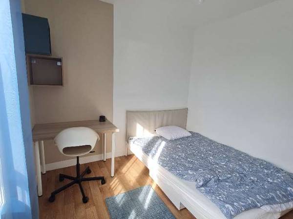 Colocation / Appartement 5 pièces de 90 m², Orléans, Place Voltaire / Photo 9