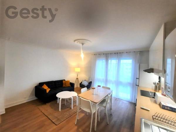 Colocation / Appartement 5 pièces de 82 m², Nantes, Rue Hector Berlioz / Photo 2