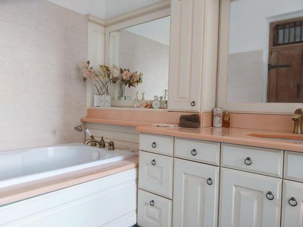 Chambre chez l'habitant / Hôtel particulier 10 pièces de 250 m², Limoges, avenue Emile Labussière / Photo 11