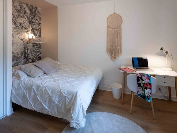 Colocation / Appartement 6 pièces de 110 m², Lyon, Rue Pierre Audry / Photo 2