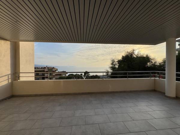 Location / Appartement 4 pièces de 125 m², Ajaccio, Boulevard Stephanopoli de Comene / Photo 14