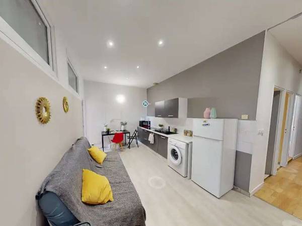 Colocation / Appartement 4 pièces de 72 m², Lyon, Rue Saint Jean / Photo 6