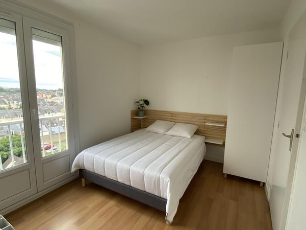 Colocation / Appartement 6 pièces de 100 m², Le Mans, allée Jean Dolige / Photo 2