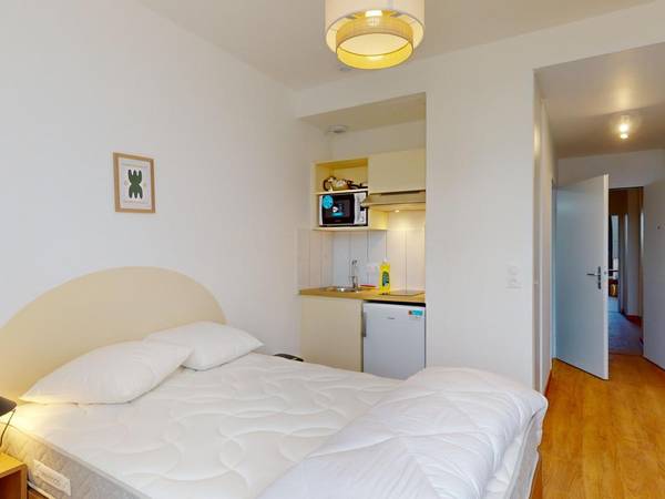 Colocation / Appartement 1 pièce de 2120 m², Cergy, 2 Place de la Pergola, / Photo 25