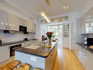 Spolubydlení / 13 rooms apartment · 260 m², Lille, 225 Rue de Solférino,