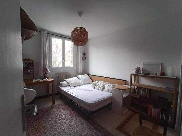 Colocation / Appartement 3 pièces de 55 m², Aix-en-Provence, Rue Jean Parés / Photo 2