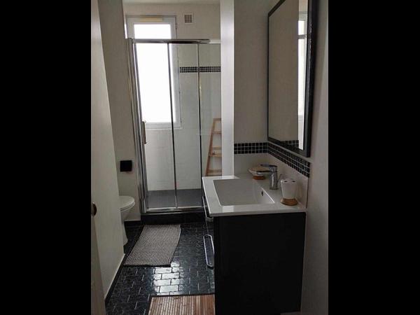Colocation / Appartement 3 pièces de 45 m², Ivry-sur-Seine, Place Parmentier / Photo 2