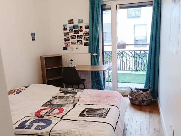 Colocation / Appartement 4 pièces de 82 m², Colombes, Boulevard Charles de Gaulle / Photo 2