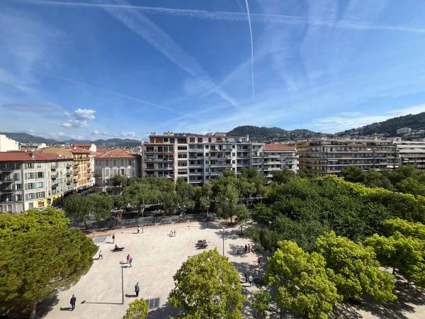 Colocation / Appartement 5 pièces de 111 m², Nice, Place Arson / Photo 8