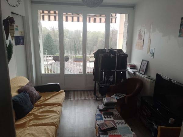 Colocation / Appartement 6 pièces de 73 m², Saint-Martin-d'Hères, Rue Tristan Corbiere / Photo 11