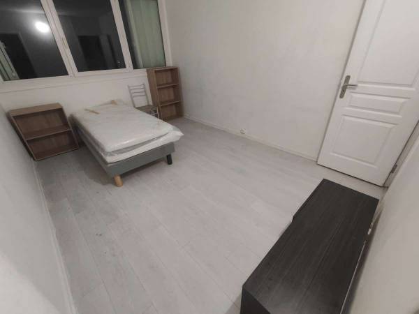 Colocation / Appartement 4 pièces de 80 m², Sarcelles, Avenue Anna de Noailles / Photo 5