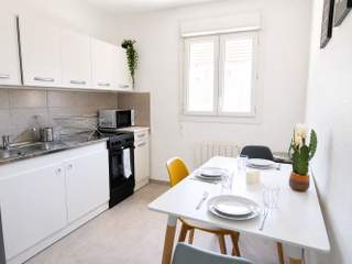Room share / 4 rooms apartment · 79 m², Grenoble, Rue Ampère