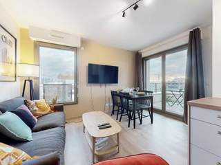 Flatsharing / 5-bedroom flat · 77 m², Massy, 6 Avenue de la République,