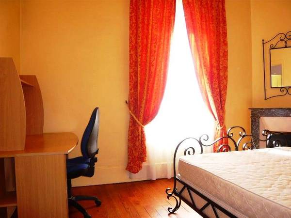 Colocation / Maison 9 pièces de 175 m², Cergy, Rue Saint Martin / Photo 2