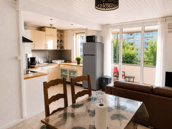 Colocation / Appartement 5 pièces de 85 m², Grenoble, Boulevard Joseph Vallier / Photo 2