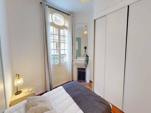 Colocation / Appartement 4 pièces de 120 m², Paris, Rue Roberval / Photo 2