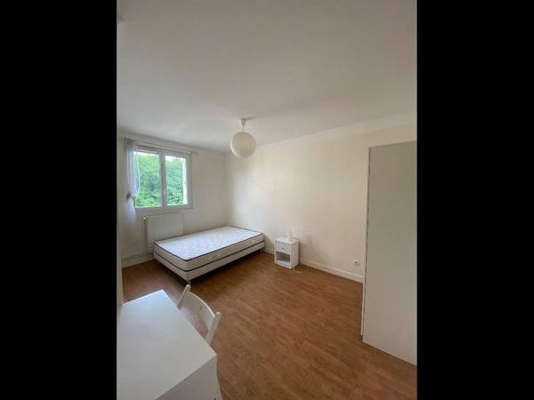 Colocation / Appartement 6 pièces de 96 m², Champigny-sur-Marne, Rue Karl Marx / Photo 5