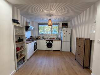 Colocation / 3 rooms apartment · 60 m², Marseille, Rue Etienne Milan