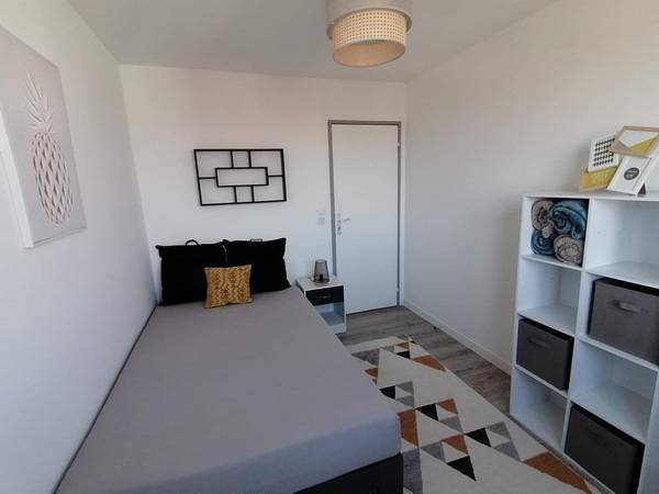 Colocation / Appartement 4 pièces de 85 m², Longjumeau, Rue de la Peupleraie / Photo 2
