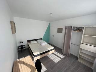 Colocation / Appartement 5 pièces de 80 m², Orléans, Rue Vieille Levée