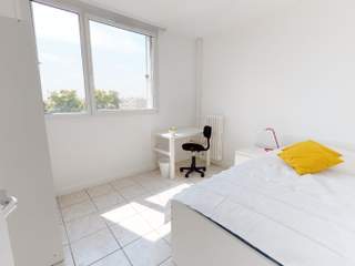 Room share / 5 rooms apartment · 85 m², Lyon, Rue Philippe Fabia