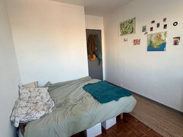 Colocation / Appartement 5 pièces de 90 m², Marseille, Avenue de Toulon / Photo 2