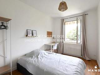 Colocation / Maison 4 pièces de 80 m², Colombes, Rue des Écoles