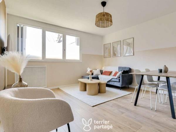 Colocation / Appartement 4 pièces de 71 m², Marseille, Rue Andre Audoli / Photo 2