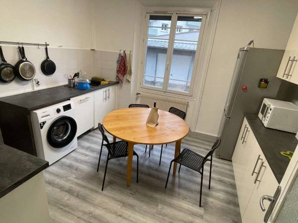 Colocation / Appartement 5 pièces de 95 m², Grenoble, Rue Duployé / Photo 7