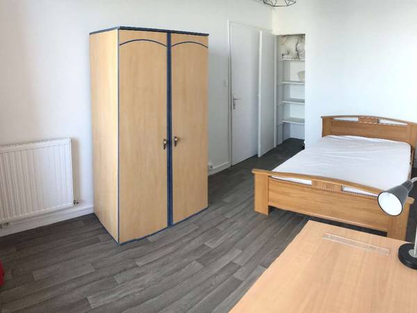 Colocation / Appartement 4 pièces de 70 m², Toulouse, Boulevard de Larramet / Photo 2