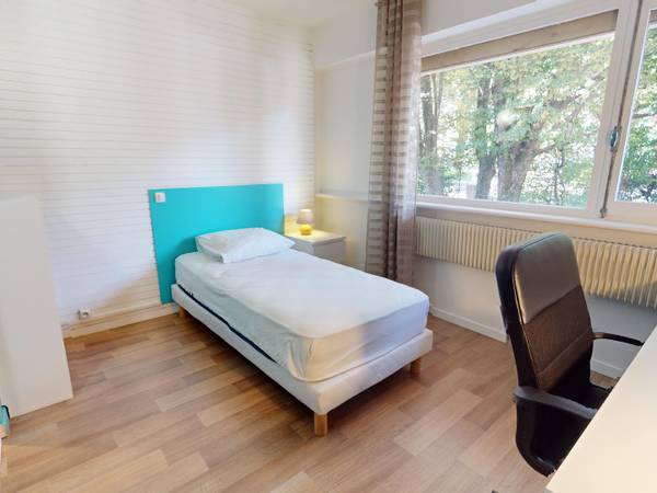 Colocation / Appartement 5 pièces de 95 m², Chambéry, Chemin des Moulins / Photo 1