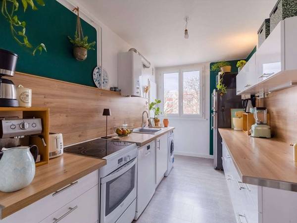 Colocation / Appartement 3 pièces de 71 m², Saint-Priest, Rue Victor Hugo / Photo 2